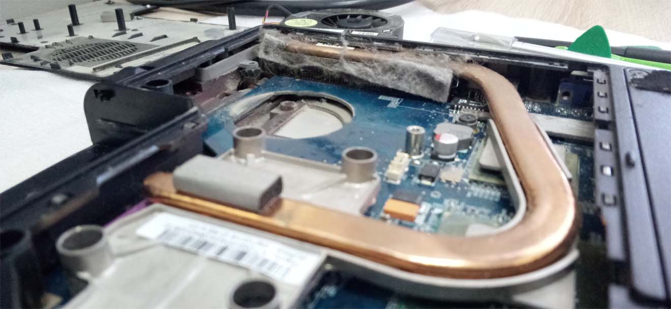 чистка ноутбука Lenovo в Бронницах